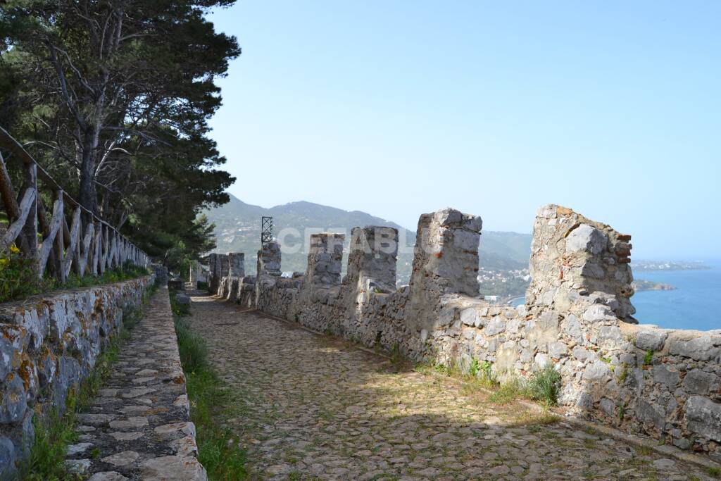 Cinta muraria Rocca Cefalù 