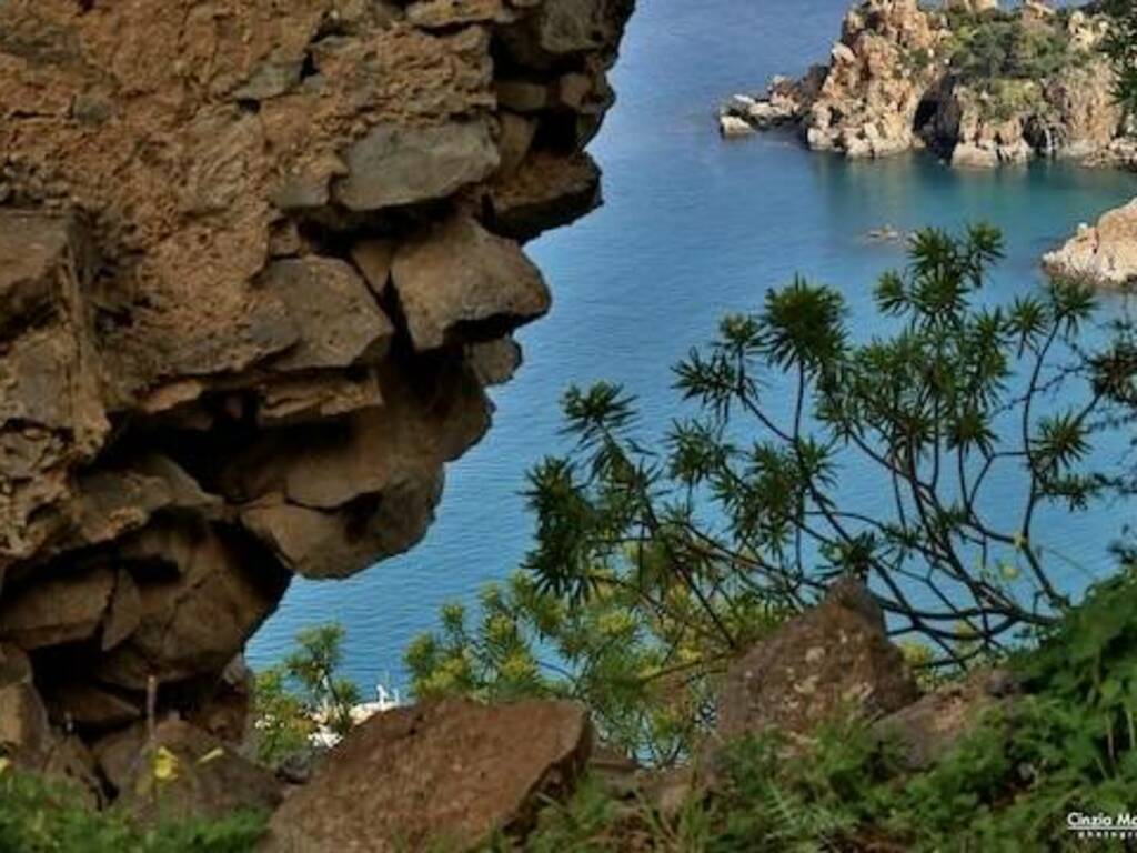 Cinta muraria rocca Cefalù (foto Cinzia Marsala)