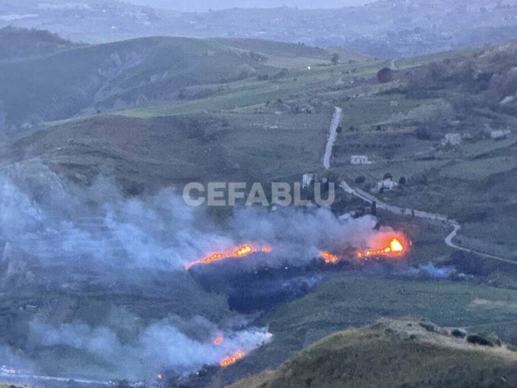 Incendio Petralia Sottana