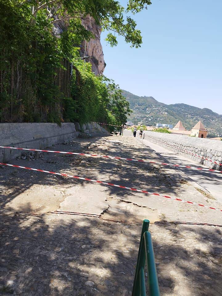 Lavori di manutenzione della  strada di via dietro Castello e pedonale Rocca