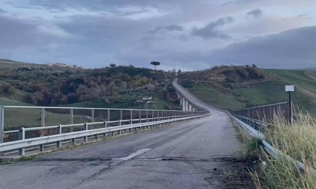 Strada Blufi castellana